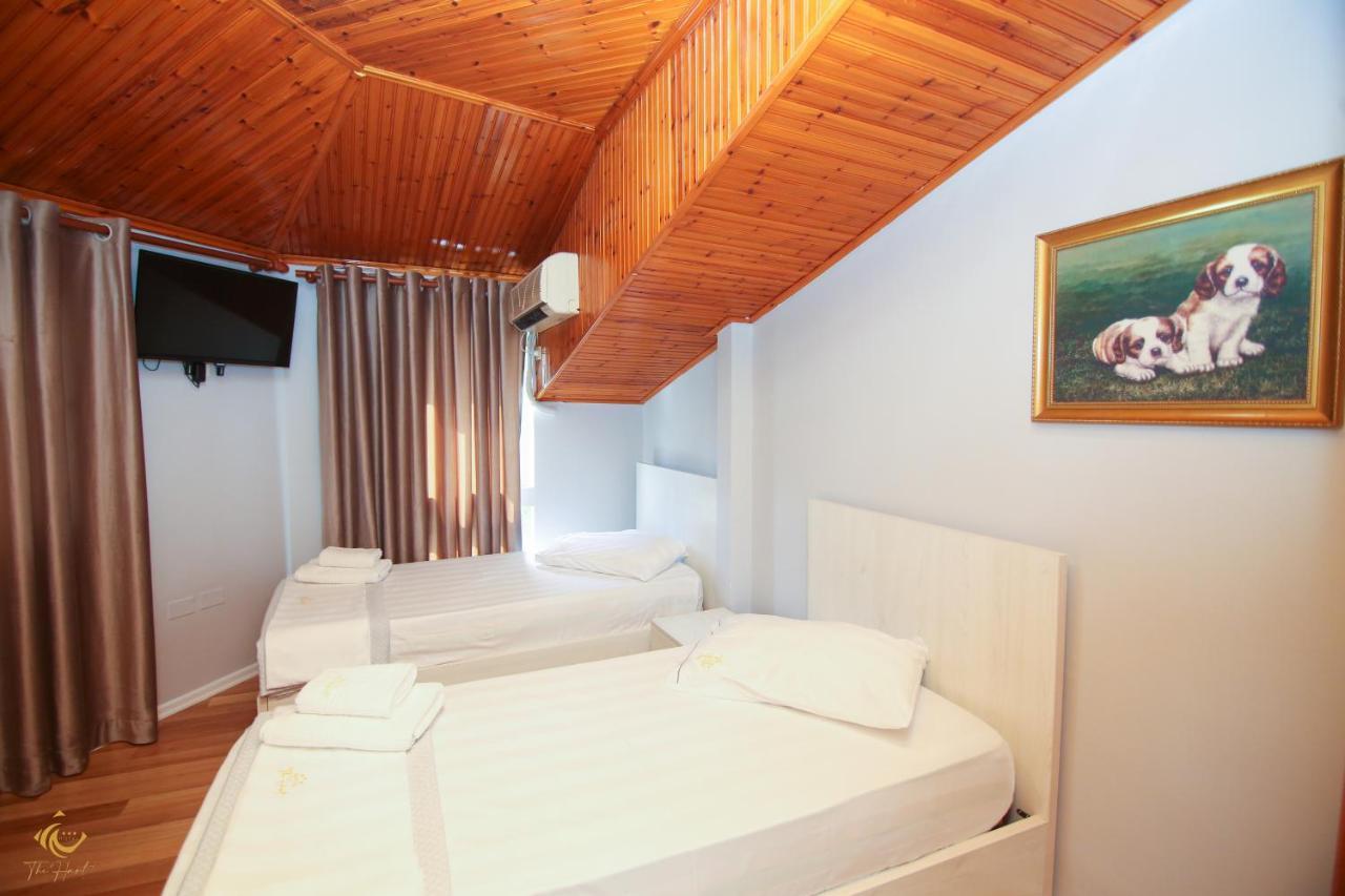 The Hart Hotel Vlore Bagian luar foto