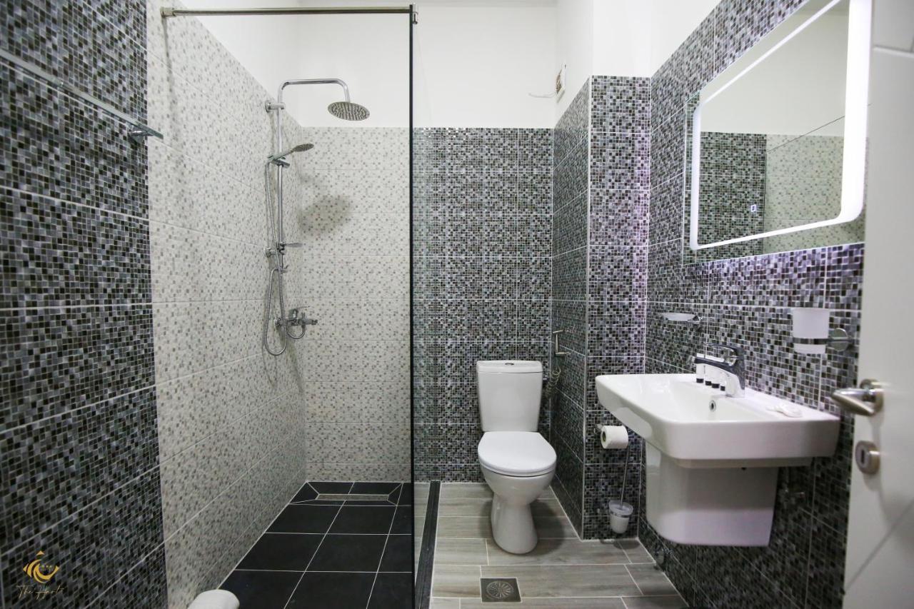 The Hart Hotel Vlore Bagian luar foto