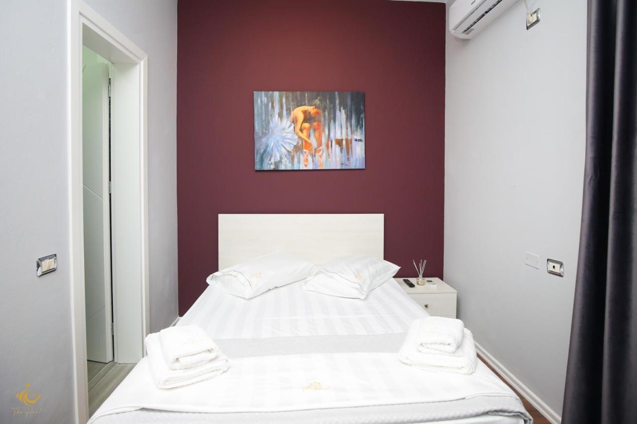 The Hart Hotel Vlore Bagian luar foto