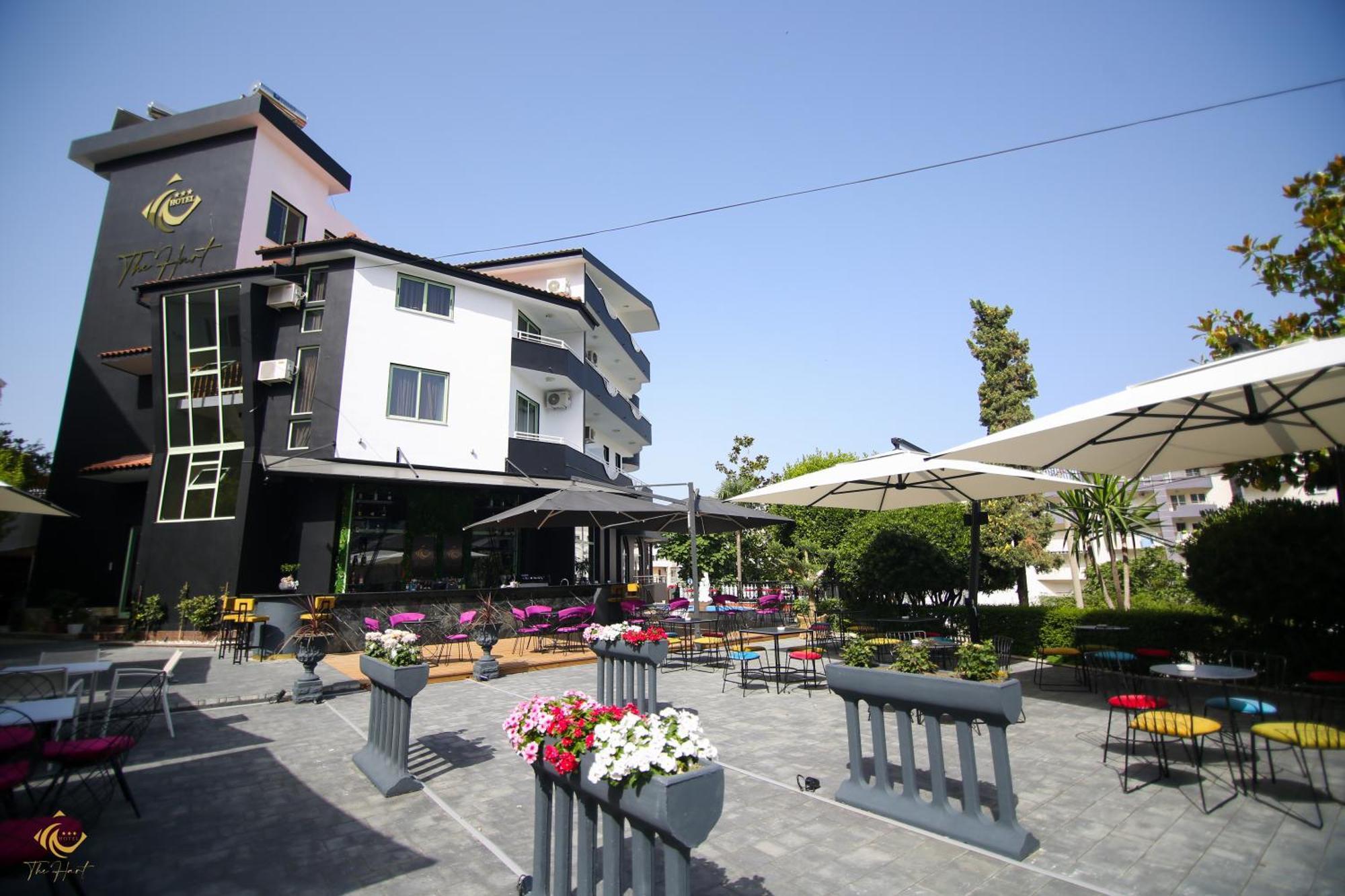 The Hart Hotel Vlore Bagian luar foto