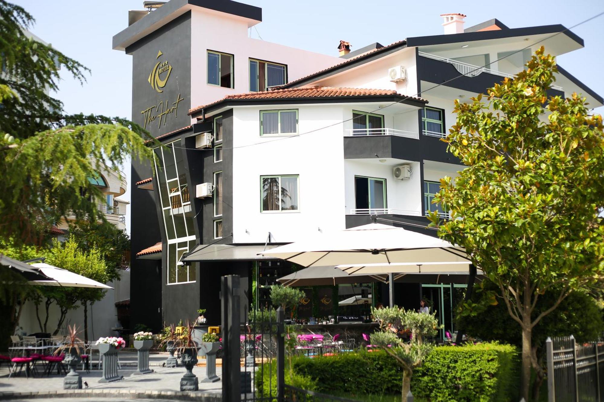 The Hart Hotel Vlore Bagian luar foto