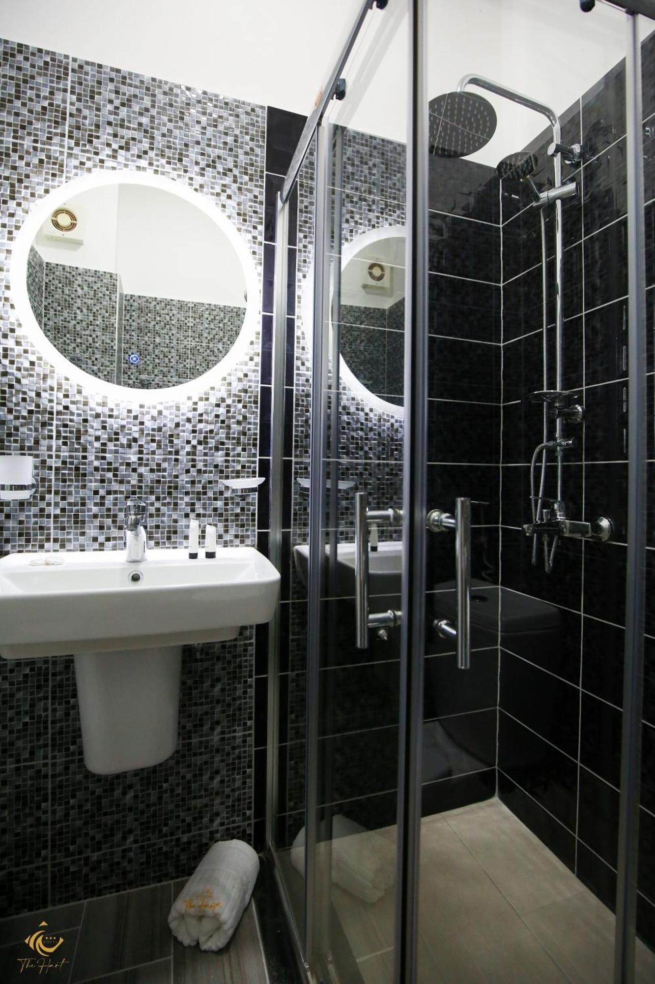 The Hart Hotel Vlore Bagian luar foto