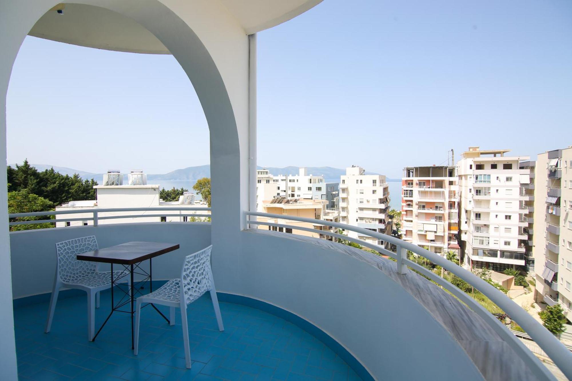 The Hart Hotel Vlore Bagian luar foto